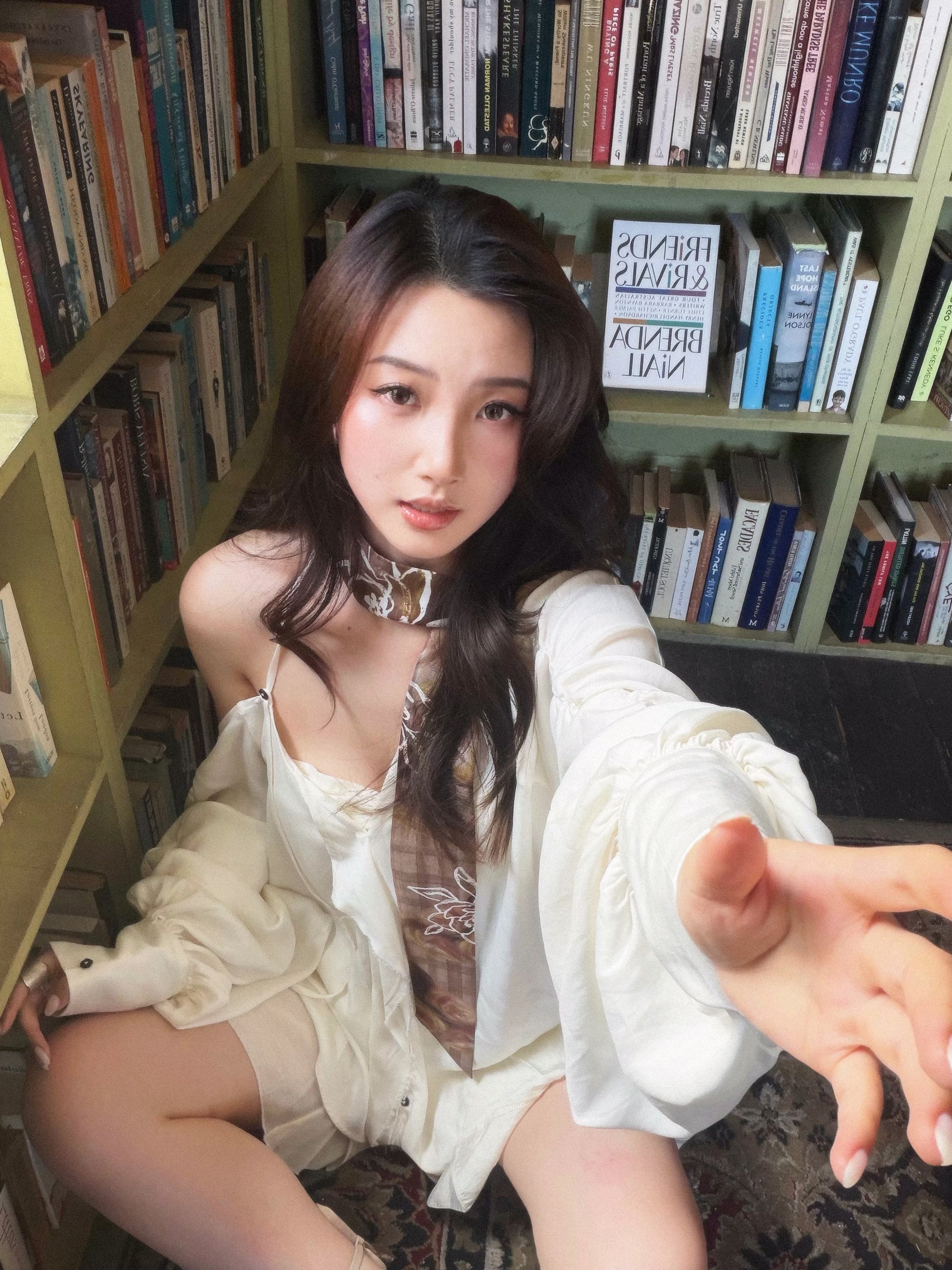 MOOD BOARD 04 - Roses and Plaid Silk Bandeau