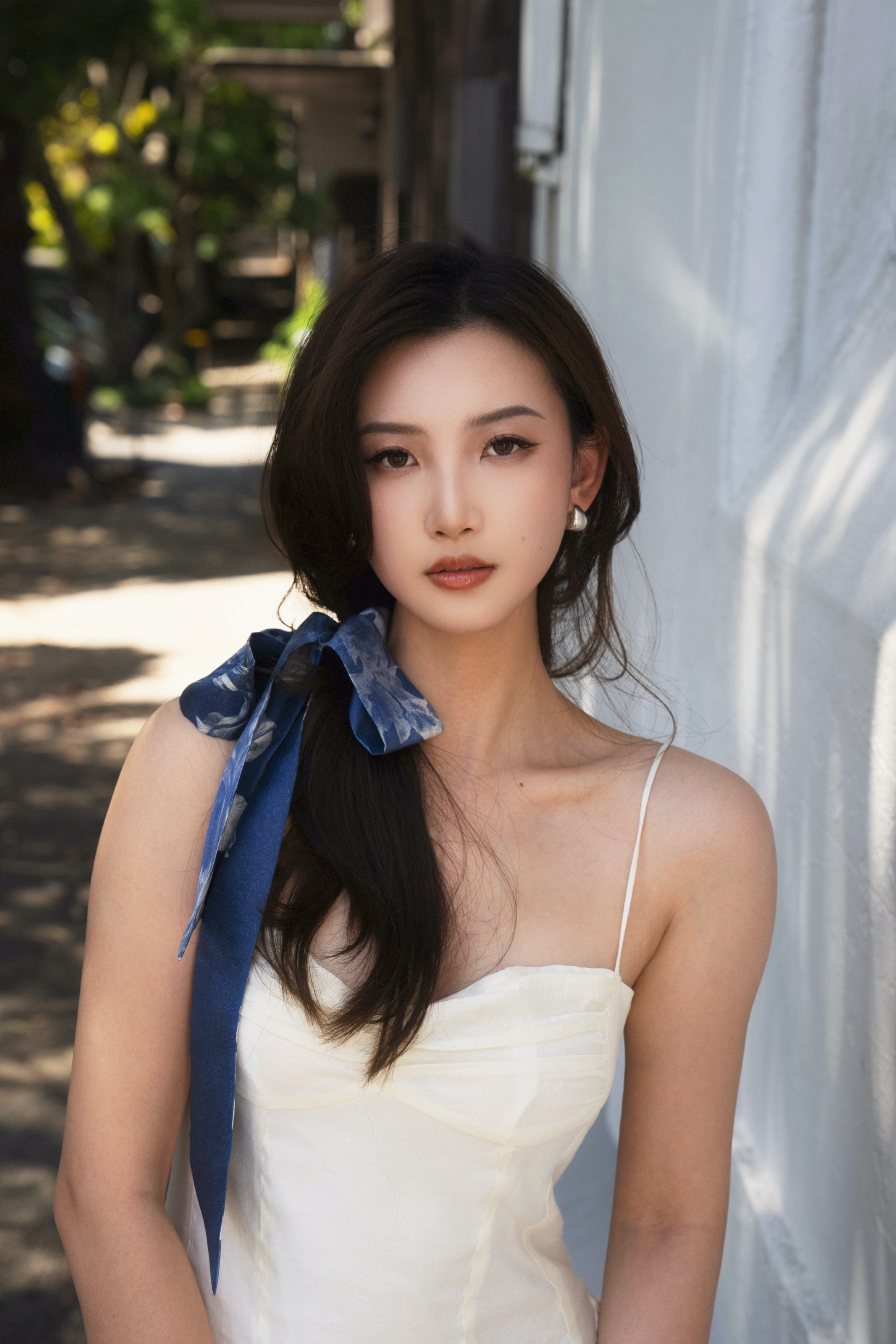 MOOD BOARD 02 - Denim Flower Silk Bandeau