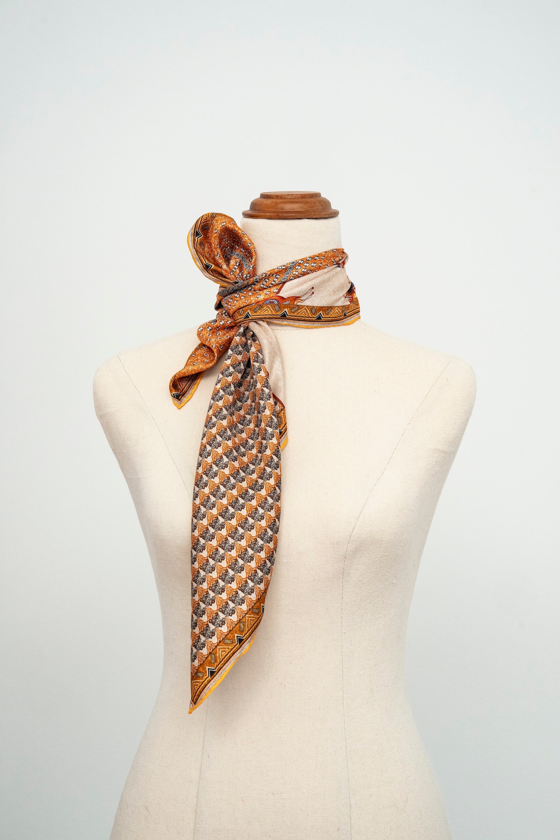 KAIYI 65x65CM 100% Twill Silk Double-sided Scarf for Woman Fashion and Gift (T65-05)