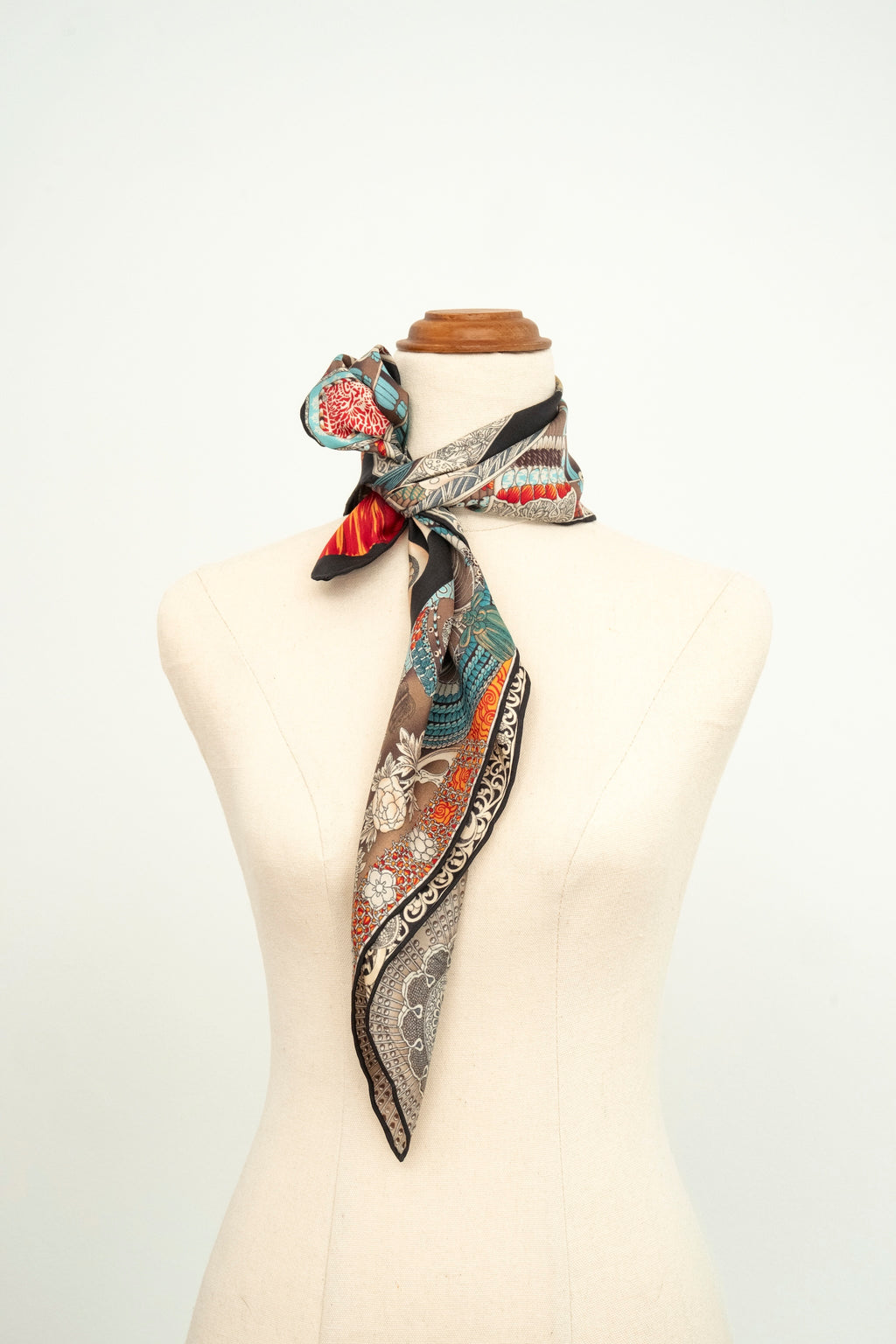 KAIYI 65x65CM 100% Twill Silk Double-sided Scarf for Woman Fashion and Gift (T65-06)