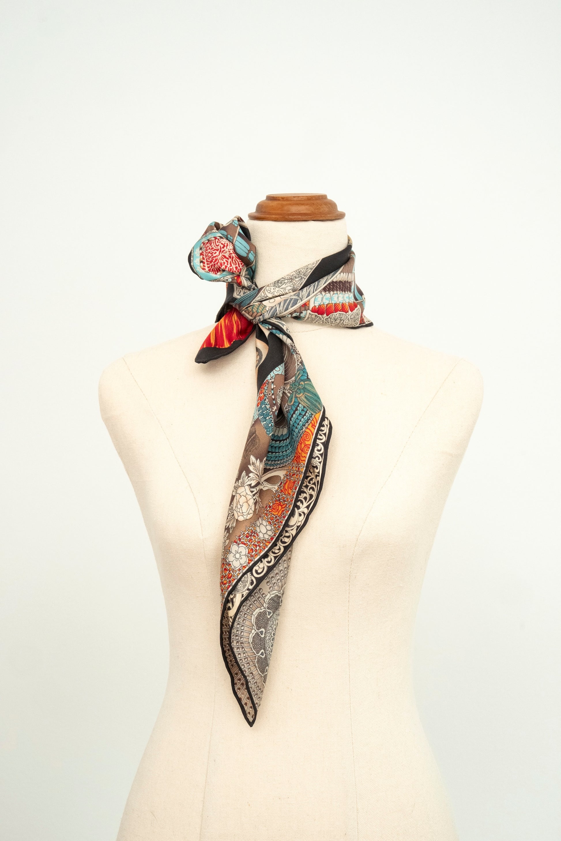 KAIYI 65x65CM 100% Twill Silk Double-sided Scarf for Woman Fashion and Gift (T65-06)