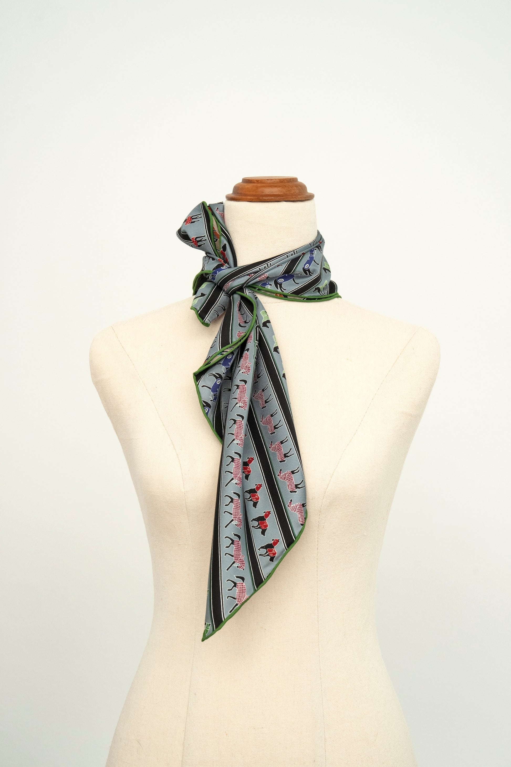 KAIYI 65x65CM 100% Twill Silk Double-sided Scarf for Woman Fashion and Gift (T65-12)