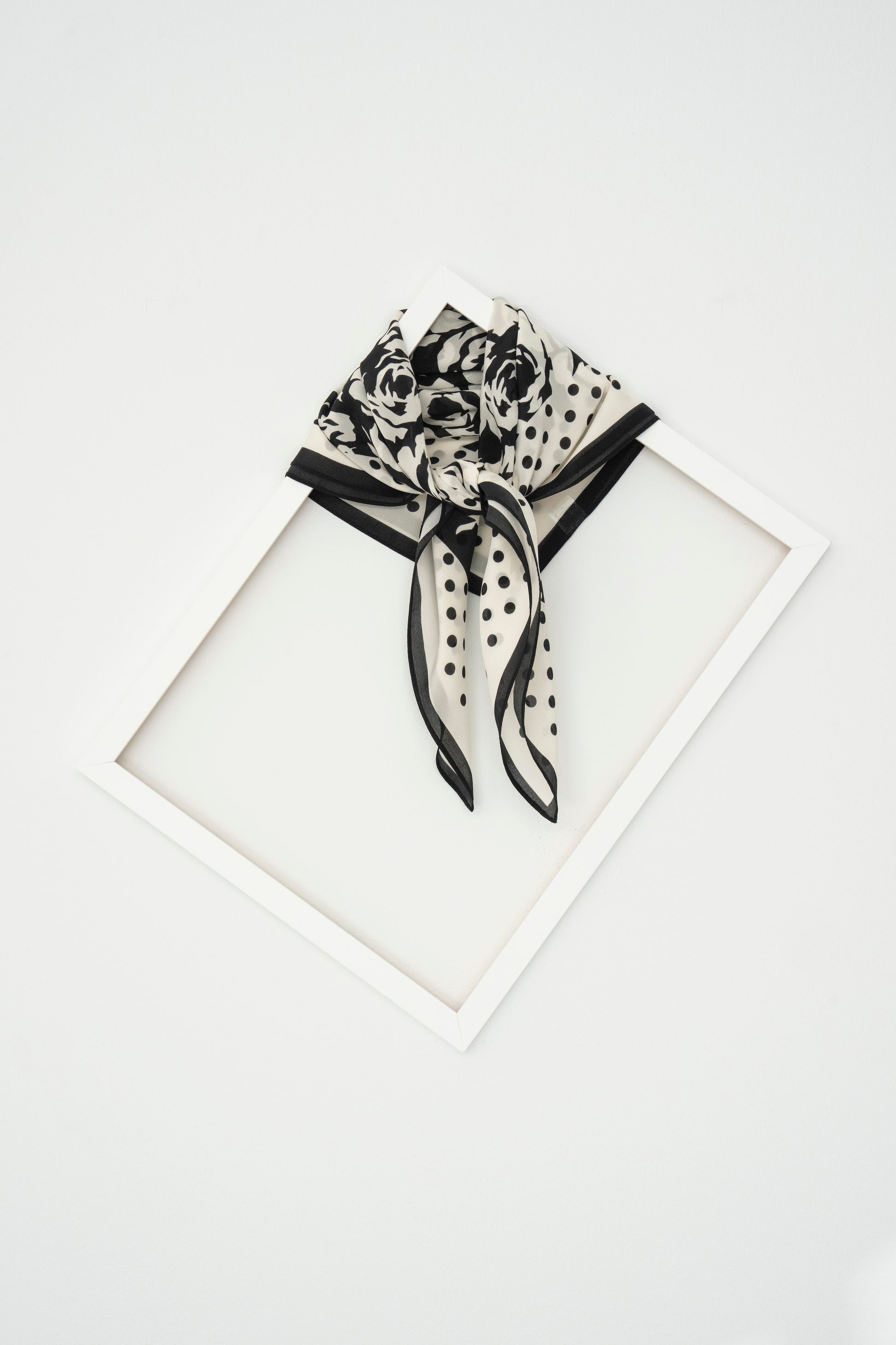 KAIYI 65x65CM Lightweight Crepe de Chine Silk Scarf for Summer Accessory and Gift (SZ65-19)