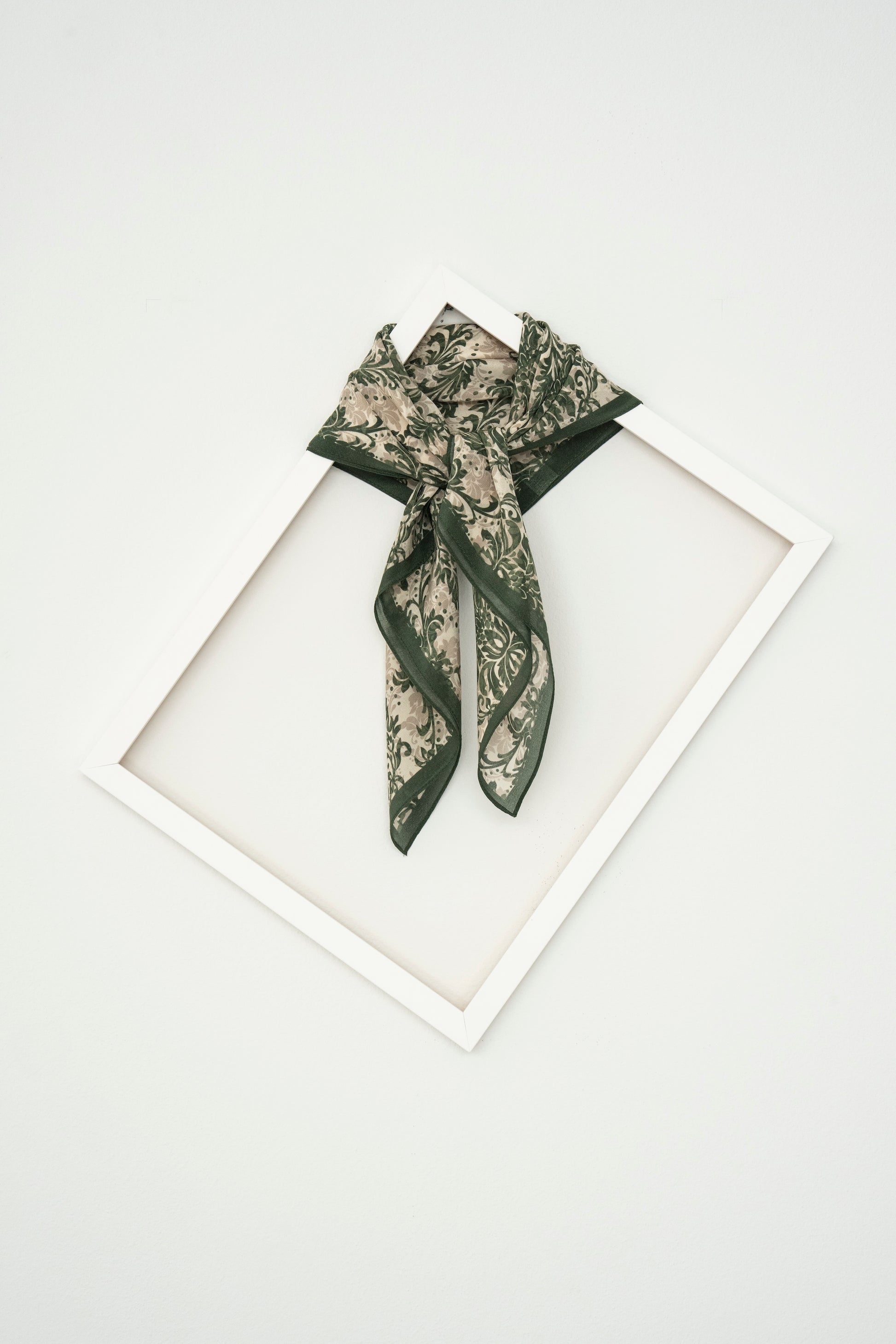 KAIYI 65x65CM Lightweight Crepe de Chine Silk Scarf for Summer Accessory and Gift (SZ65-08)