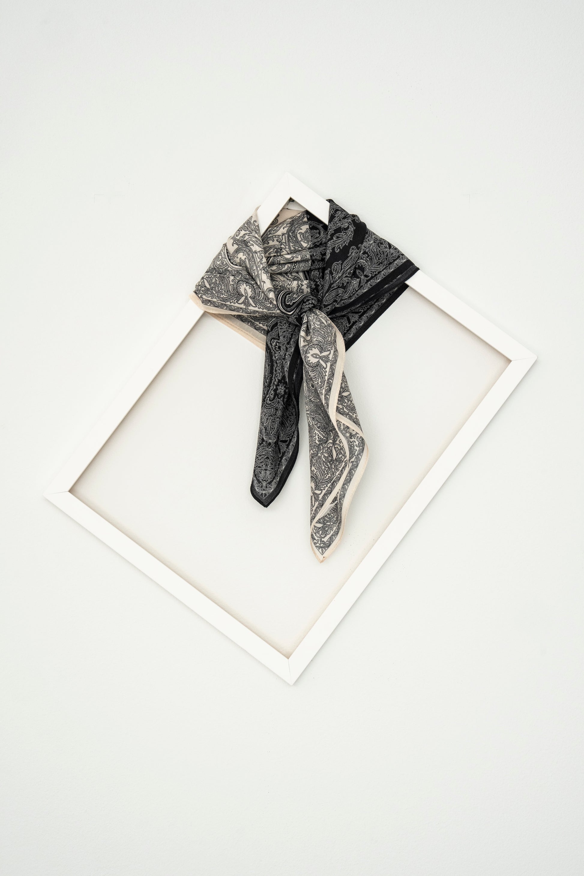 KAIYI 65x65CM Lightweight Crepe de Chine Silk Scarf for Summer Accessory and Gift (SZ65-06)