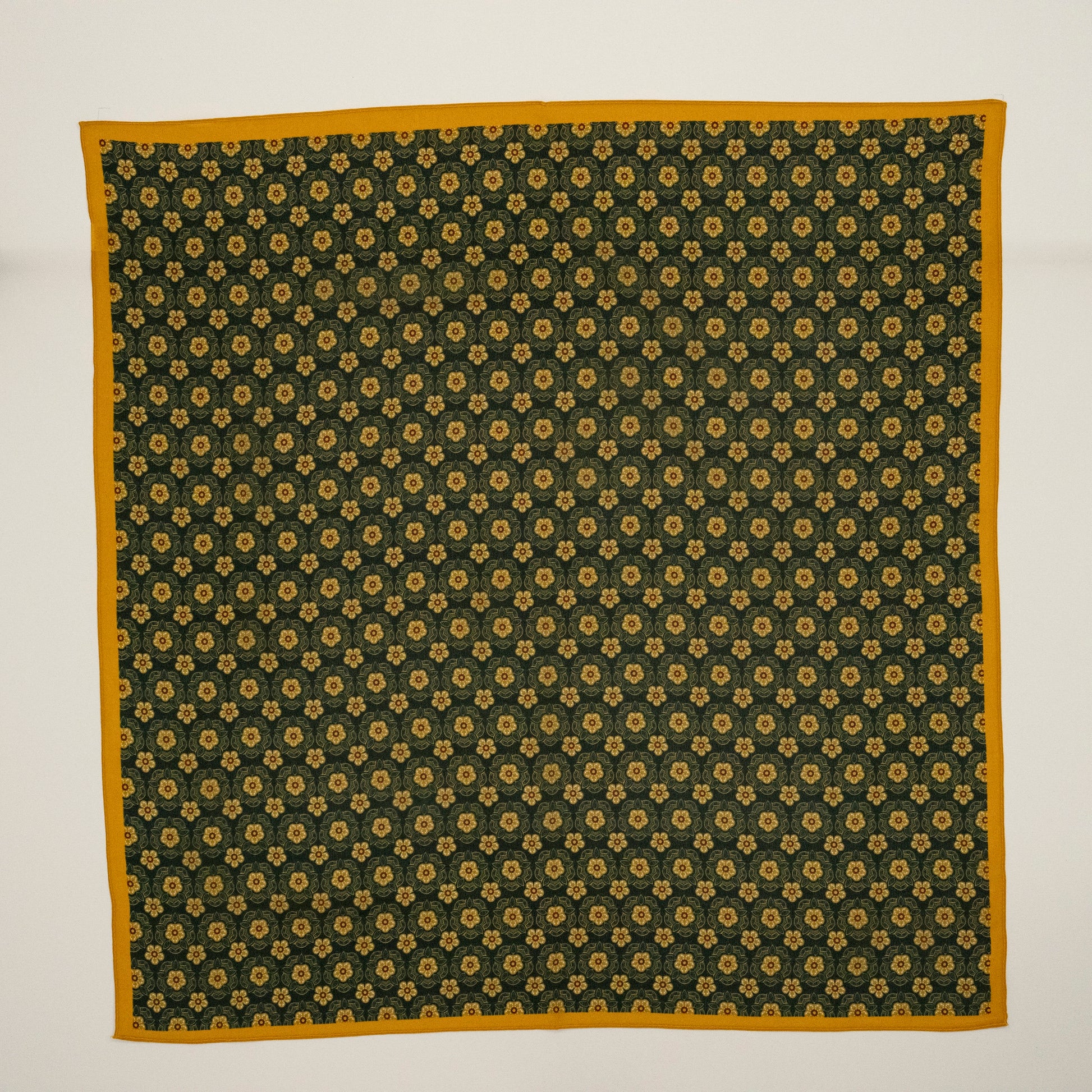 KAIYI 65x65CM Lightweight Crepe de Chine Silk Scarf for Summer Accessory and Gift (SZ65-11)
